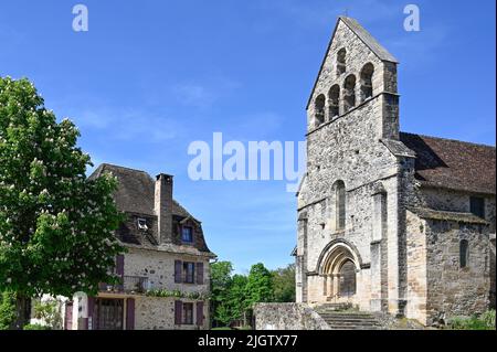 Die Chapelle des Pénitents am Ufer der Dordogne bei Beaulieu-sur-Dordogne Stockfoto