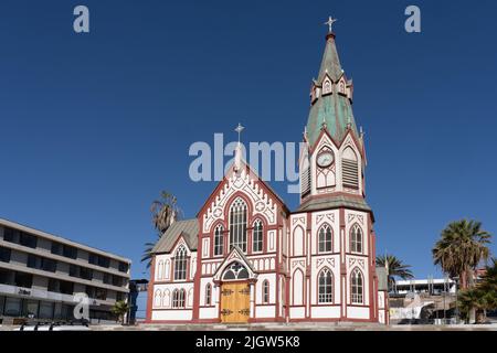 Die Kathedrale von Arica ist eine Kirche aus Metall, die in den Werkstätten von Gustave Eiffel in Frankreich gebaut wurde. Arica, Chile. Stockfoto