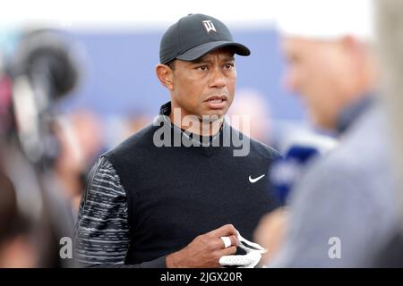 US's Tiger Woods auf der Driving Range während des 4. Trainingstages der Open auf dem Old Course, St Andrews. Bilddatum: Mittwoch, 13. Juli 2022. Stockfoto