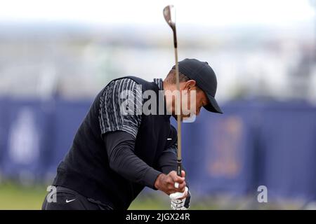 US's Tiger Woods auf der Driving Range während des 4. Trainingstages der Open auf dem Old Course, St Andrews. Bilddatum: Mittwoch, 13. Juli 2022. Stockfoto