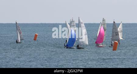 Mann der Kent Regatta eine Segelveranstaltung in Broadstairs, Kent Stockfoto