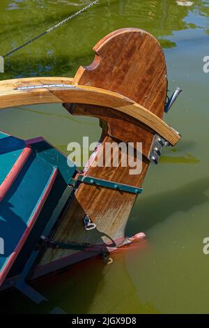 Ruder eines Zeesenbootes, Hafen, Wustrow, Mecklenburg-Vorpommern, Deutschland Stockfoto