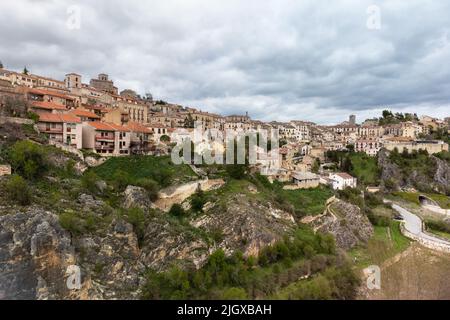 Luftaufnahme von Sepulveda, einer alten mittelalterlichen Stadt in der Provinz Segovia, Spanien. Hochwertige Fotografie. Stockfoto