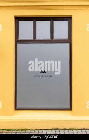 Hotel Brosundet window, Alesund, Norwegen Stockfoto