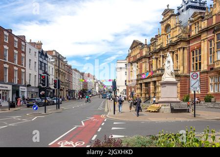 Die Parade, Royal Leamington Spa, Warwickshire, England, Vereinigtes Königreich Stockfoto