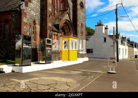 Ehemalige Kirche in eine Garage umgewandelt, Whithorn, Dumfries & Galloway, Schottland, Großbritannien Stockfoto