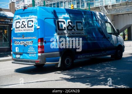 Juli 22 2022- Elektromechaniker Firma Service Fahrzeug in der Innenstadt von vancouver, bc Kanada Stockfoto