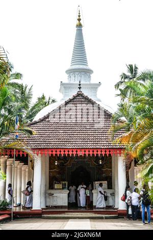 Muthiyangana Raja Maha Vihara ist ein alter buddhistischer Tempel in der Mitte der Stadt Badulla im Badulla Bezirk der Provinz Uva in Sri Lanka Stockfoto