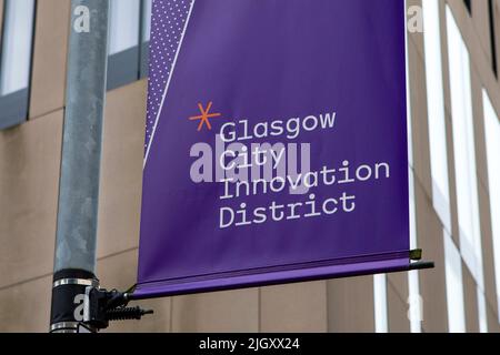 Glasgow, Schottland - Oktober 12. 2021: Glasgow City Innovation District Zeichen in der Stadt Glasgow, Schottland. Stockfoto