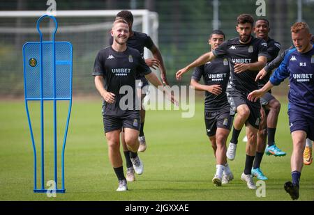 Garderen, Niederlande. 13. Juli 2022, Charlerois neuer Spieler Jonas Bager, der vor der Saison 2022-2023 am Mittwoch, dem 13. Juli 2022 in Garderen, Niederlande, in Aktion bei einer Trainingseinheit des belgischen Fußballteams der ersten Liga, Sporting Charleroi, abgebildet wurde. BELGA FOTO VIRGINIE LEFOUR Stockfoto