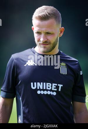 Garderen, Niederlande. 13. Juli 2022, Charlerois neuer Spieler Jonas Bager während einer Trainingseinheit des belgischen Fußballteams der ersten Liga Sporting Charleroi vor der Saison 2022-2023, Mittwoch, 13. Juli 2022 in Garderen, Niederlande. BELGA FOTO VIRGINIE LEFOUR Stockfoto