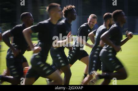 Garderen, Niederlande. 13. Juli 2022, Charlerois neuer Spieler Jonas Bager, der vor der Saison 2022-2023 am Mittwoch, dem 13. Juli 2022 in Garderen, Niederlande, in Aktion bei einer Trainingseinheit des belgischen Fußballteams der ersten Liga, Sporting Charleroi, abgebildet wurde. BELGA FOTO VIRGINIE LEFOUR Stockfoto