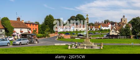 Essex, Großbritannien - September 6. 2021: Ein Panoramablick auf das wunderschöne Dorf Finchingfield in Essex, Großbritannien. Stockfoto