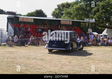 Oldtimer auf der Tendring Hundred Show 2022 in Essex, dem größten landwirtschaftlichen Event des Landes. Stockfoto