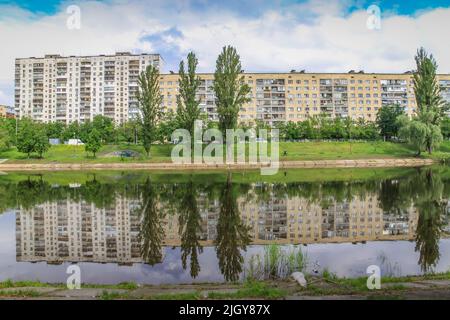 Über sowjetischen kommunistischen Ära Gebäude in Kiew - Ukraine Stockfoto