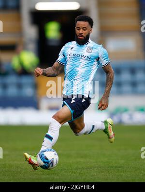 13.. Juli 2022, Dens Park, Dundee, Schottland: Vor der Saison freundlicher Fußball, Dundee gegen Blackburn Rovers; Alex Jakubiak von Dundee Stockfoto