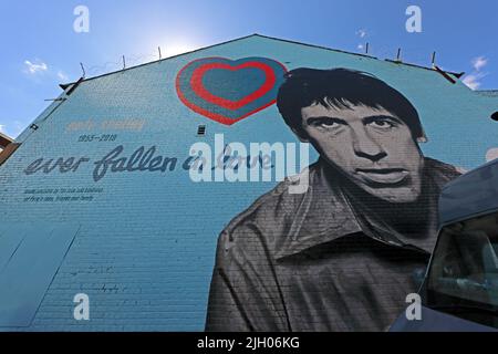 Pete Shelley Buzzcocks, Peter Campbell McNeish, Gedenkgemälde - Ever Fallen in Love, Leigh Town Center, Greater Manchester, England, Großbritannien Stockfoto