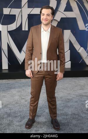 Hollywood, Ca. 13.. Juli 2022. Michael Gandolfini bei der Netflix-Premiere von The Grey man im TCL Chinese Theatre am 13. Juli 2022 in Hollywood, Kalifornien. Quelle: Saye Sadou/Media Punch/Alamy Live News Stockfoto