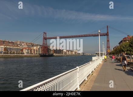 Blick auf die Vizcaya Transporterbrücke zwischen Portugalete und Getxo, Spanien Stockfoto