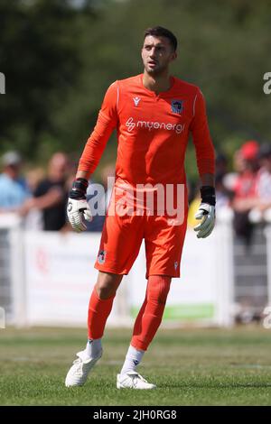 Grimsby, England, 9.. Juli 2022. Max Crocombe von Grimsby Town beim Vorsaison-Freundschaftsspiel im Linden Club, Grimsby. Bildnachweis sollte lauten: Jonathan Moscrop / Sportimage Stockfoto