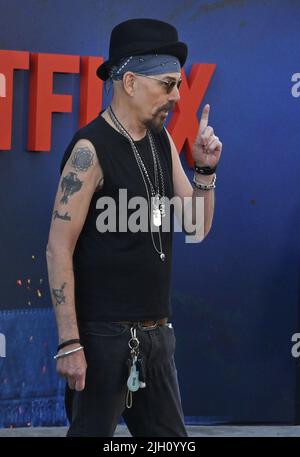 Los Angeles, Usa. 14.. Juli 2022. Das Schauspielmitglied Billy Bob Thornton nimmt am Mittwoch, den 13. Juli 2022, an der Premiere des Filmdramas „The Grey man“ im TCL Chinese Theatre in der Hollywood-Sektion von Los Angeles Teil. Storyline: Als das wichtigste Kapital der CIA, seine Identität, die niemand kennt, die Geheimnisse der Agentur enthüllen, löst er eine globale Jagd durch Attentäter aus, die von seinem Ex-Kollegen losgelassen werden. Foto von Jim Ruymen/UPI Credit: UPI/Alamy Live News Stockfoto