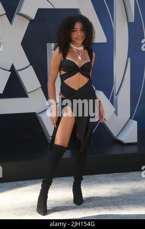 13. Juli 2022 - Hollywood, Kalifornien - Any Gabrielly, Uraufführung von Netflix' ''The Gray man'' im TCL Chinese Theatre in Hollywood. Stockfoto