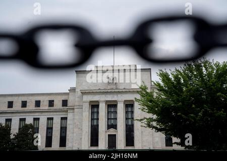 Peking, China. 22.. Juni 2022. Das am 22. Juni 2022 aufgenommene Foto zeigt das Gebäude der US-Notenbank Federal Reserve in Washington, DC, USA. Quelle: Liu Jie/Xinhua/Alamy Live News Stockfoto