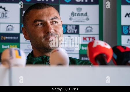 SITTARD, NIEDERLANDE - 14. JULI: Burak Yilmaz von Fortuna Sittard während der Präsentation von Burak Yilmaz im Fortuna Sittard Stadion am 14. Juli 2022 in Sittard, Niederlande (Foto von Jeroen Meuwsen/Orange Picts) Stockfoto