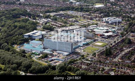Luftaufnahme des Aintree University Hospital, Liverpool, Merseyside Stockfoto