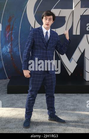 Hollywood, Ca. 13.. Juli 2022. Gianni DeCenzo bei der Netflix-Premiere von The Grey man im TCL Chinese Theatre am 13. Juli 2022 in Hollywood, Kalifornien. Quelle: Saye Sadou/Media Punch/Alamy Live News Stockfoto