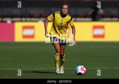 Sheffield, England, 13.. Juli 2022. Filippa Angeldal aus Schweden beim Spiel der UEFA Women's European Championship 2022 in Bramall Lane, Sheffield. Bildnachweis sollte lauten: Jonathan Moscrop / Sportimage Stockfoto