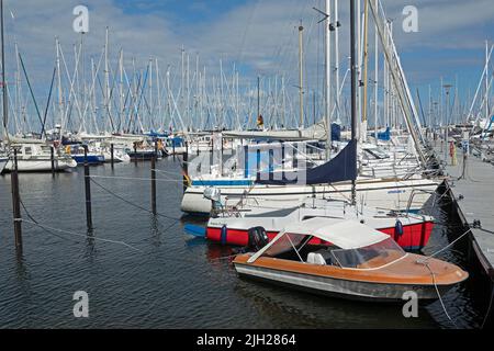 Boote, Marina, Steinwarder Halbinsel, Heiligenhafen, Schleswig-Holstein, Deutschland Stockfoto