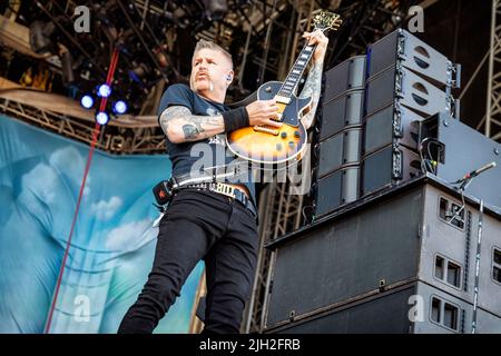 Oslo, Norwegen. 23., Juni 2022. Die amerikanische Metalband Mastodon spielt ein Live-Konzert während des norwegischen Musikfestivals Tons of Rock 2022 in Oslo. Hier ist Gitarrist Bill Kelliher live auf der Bühne zu sehen. (Foto: Gonzales Photo - Terje Dokken). Stockfoto