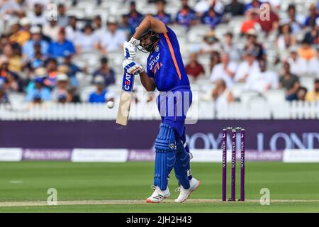 London, Großbritannien. 14.. Juli 2022. Shikhar Dhawan von Indien in Aktion, am 7/14/2022. Quelle: SIPA USA/Alamy Live News Stockfoto