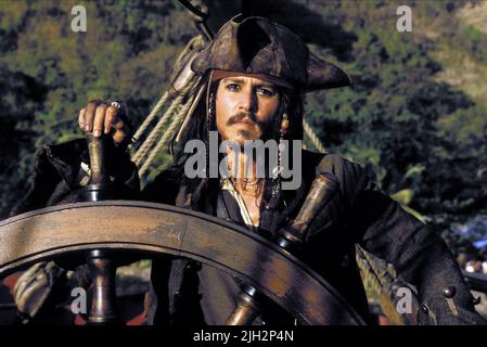 JOHNNY DEPP, PIRATEN DER KARIBISCHEN MEERE: DER FLUCH DER BLACK PEARL, 2003 Stockfoto