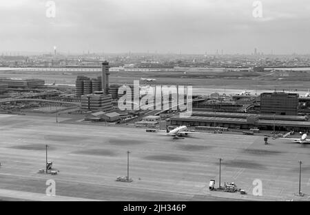 Haneda International Airport (HND) an der Wende des 20.. Jahrhunderts, Tokyo JP Stockfoto