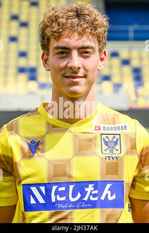 Belgien. 14.. Juli 2022. Mathias Delorge von STVV posiert für den Fotografen beim Fotoshooting 2022-2023 des belgischen Jupiler Pro League Clubs Sint-Truidense VV STVV, Donnerstag, 14. Juli 2022 in Sint-Truiden. BELGA FOTO TOM GOYVAERTS Kredit: Belga Nachrichtenagentur/Alamy Live News Stockfoto