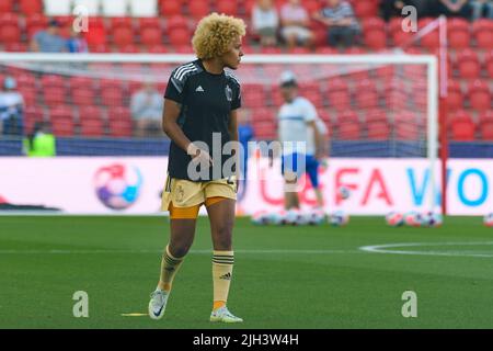 Rotherham, Großbritannien. 14.. Juli 2022. Kassandra Missipo (23 Belgien) vor dem UEFA Womens Euro 2022 Fußballspiel zwischen Frankreich und Belgien im New York Stadium in Rotherham, England. (Sven Beyrich /Panoramic /SPP) Quelle: SPP Sport Press Photo. /Alamy Live-Nachrichten Kredit: SPP Sport Press Foto. /Alamy Live News Stockfoto