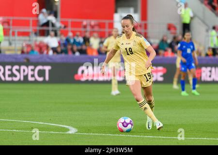 Rotherham, Großbritannien. 14.. Juli 2022. Sari Kees (19 Belgien) während des UEFA Womens Euro 2022 Fußballspiels zwischen Frankreich und Belgien im New York Stadium in Rotherham, England. (Sven Beyrich /Panoramic /SPP) Quelle: SPP Sport Press Photo. /Alamy Live-Nachrichten Kredit: SPP Sport Press Foto. /Alamy Live News Stockfoto