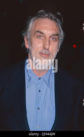 Phillip Noyce nimmt am 28. Oktober 1999 an der Premiere von „The Bone Collector“ im Ziegfeld Theatre in New York City Teil. Foto: Henry McGee/MediaPunch Stockfoto