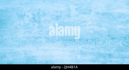 Abstrakter blauer Aquarellhintergrund. Tapete aus lackiertem Papier. Breites Banner mit Platz für Kopien. Wandstruktur. Kreatives künstlerisches Muster. Wunderschöne Kunsttemp Stockfoto