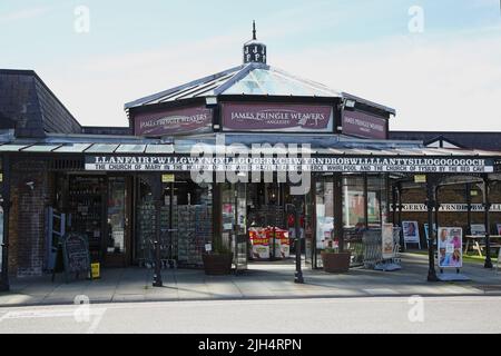 Llanfair PG längste Ortsname mit Übersetzung Stockfoto