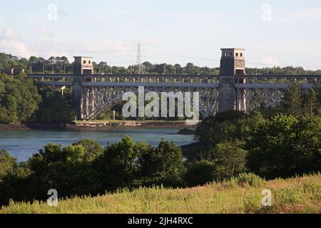 Britannia Bridge über die Menai Strait nach Anglesey, North wales Stockfoto