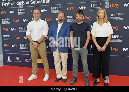 Madrid, Spanien. 15.. Juli 2022. Fotozelle zur Präsentation des San Sebastian Film Festival in Madrid am Freitag, den 15. Juli 2022 Fotocall de la presentacion del Festival de Cine de San Sebastian en Madrid, 15 de Julio de 2022 711/Antonio Quilez/Cordon Presseinformation: CORDON PRESS/Alamy Live News Stockfoto