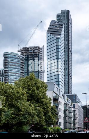 Der Chronicle Tower, der Canaletto Tower und der Carrara Tower in Islington - weitere Bauarbeiten sind im Gange Stockfoto