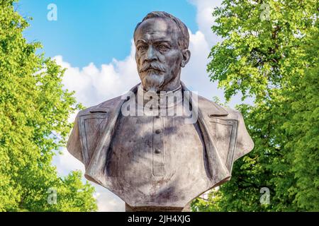 Minsk, Weißrussland - 31. Mai 2022: Denkmal für Felix Edmundowitsch Dserschinski, der den Spitznamen "Eiserner Felix", bolschewistischer Revolutionär und Beamter, trägt, führte die ersten beiden an Stockfoto