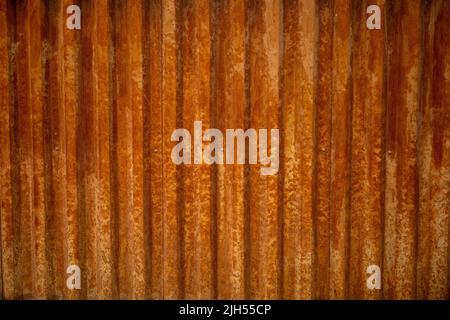 Verrostete Metallplatte Zaun Hintergrundbild Stockfoto