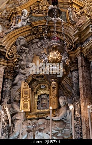 Kapelle der Muttergottes des Schweiss in der Metropolitan Cathedral of the Resurrection of Our Lord Jesus Christ. Ravenna, Emilia-Romagna, Italien, Europa Stockfoto