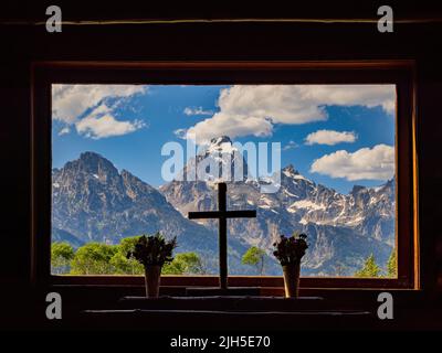 Innenansicht der Kapelle der Verklärung des Grand Teton National Park in Wyoming Stockfoto