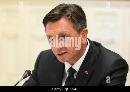 Kiew, Ukraine. 11.. Mai 2018. Präsident der Republik Slowenien Borut Pahor, gesehen bei einem Treffen mit dem Präsidenten der Ukraine Petro Poroschenko in Kiew. Borut Pahor ist ein slowenischer Politiker. Seit Dezember 2012 war er Präsident von Slowenien. Von November 2008 bis Februar 2012 war er Premierminister. (Foto von Mykhaylo Palinchak/SOPA Images/Sipa USA) Quelle: SIPA USA/Alamy Live News Stockfoto